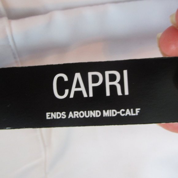 NWT Ruby rd comfort waist band scallop hem Capri - Picture 9 of 14